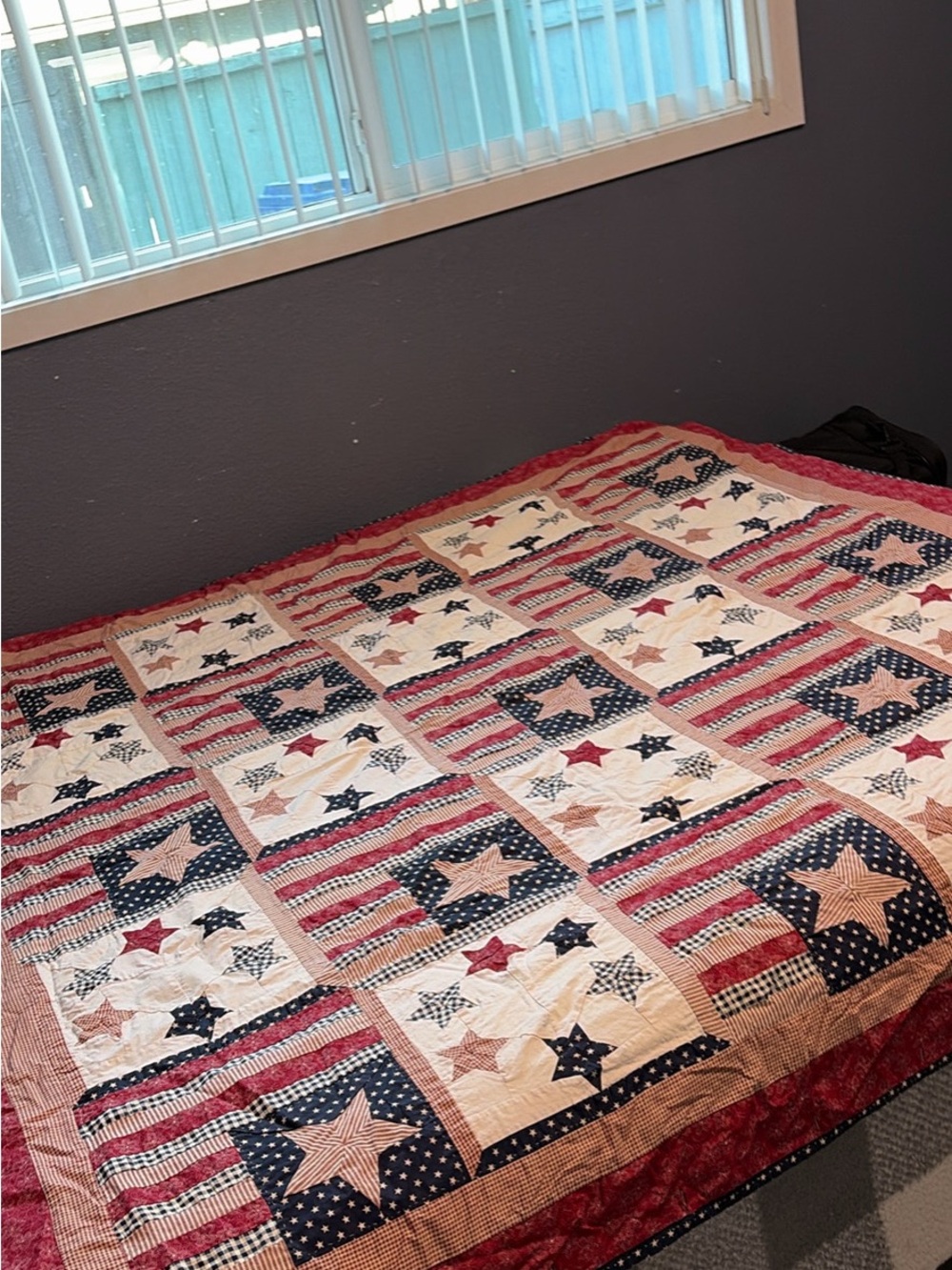 Classic Patriotic Star Patchwork Quilt - Red, White & Blue curtain